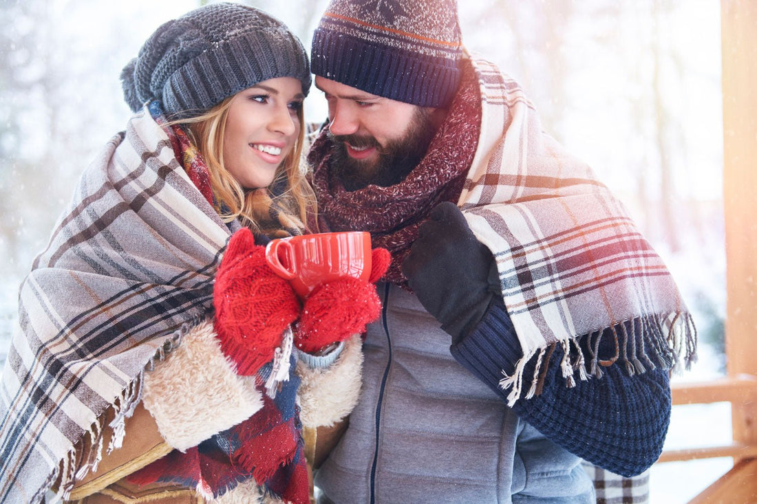 20+ Best Winter Date Ideas for Couples this Holiday Season - Joyful Couple
