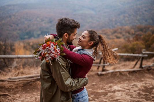 20+ Fun, Hot, and Exciting Fall Date Ideas for Couples - Joyful Couple