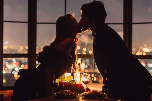 30+ Fun Date Ideas for Couples in the Evening or at Night - Joyful Couple
