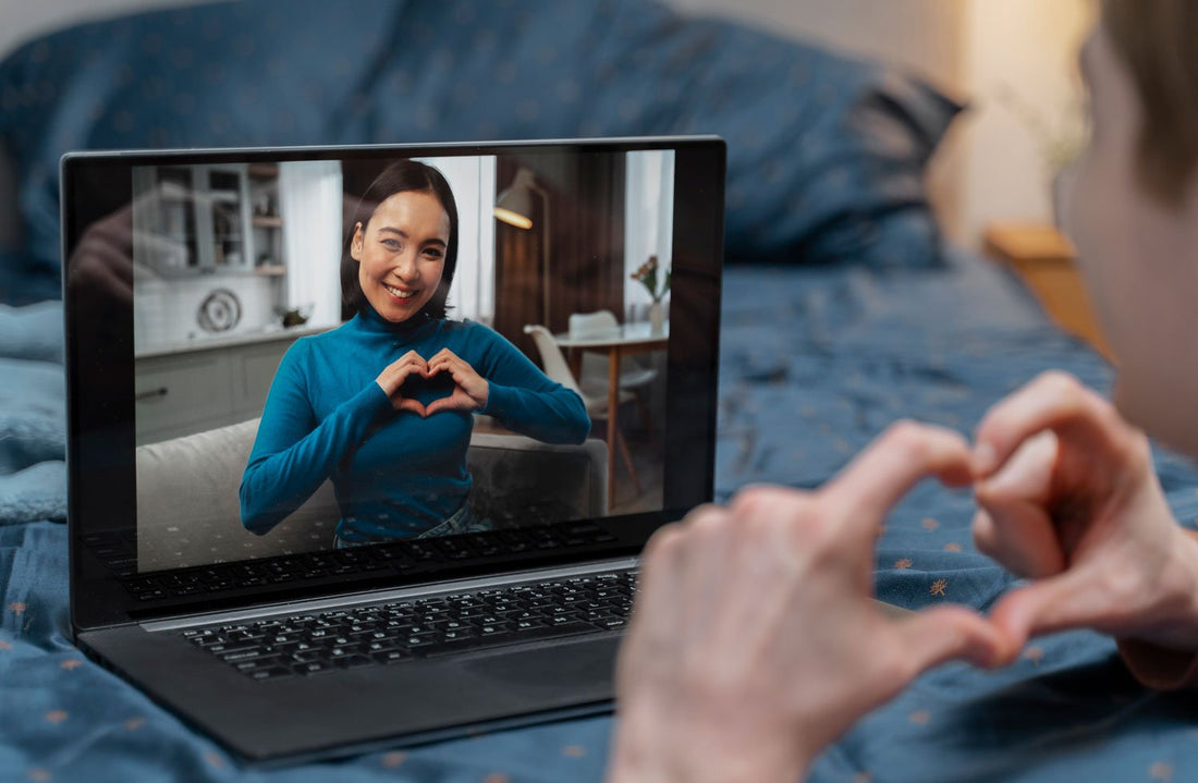 10 Strategies to Rekindle the Connection After a Big Fight in a Long-Distance Relationship - Joyful Couple