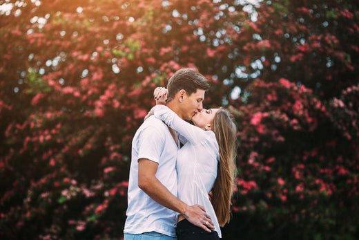 40+ Best Couple's Date Ideas for Spring - Joyful Couple