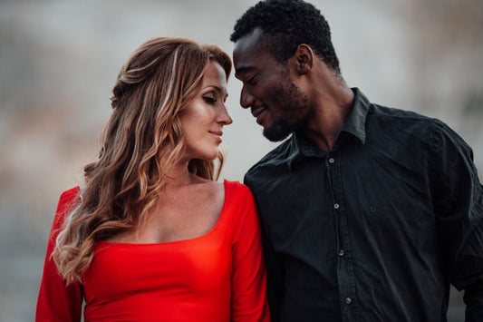 Flirty Texting Workshop for Couples: Spice Up Your Messages Like a Pro - Joyful Couple