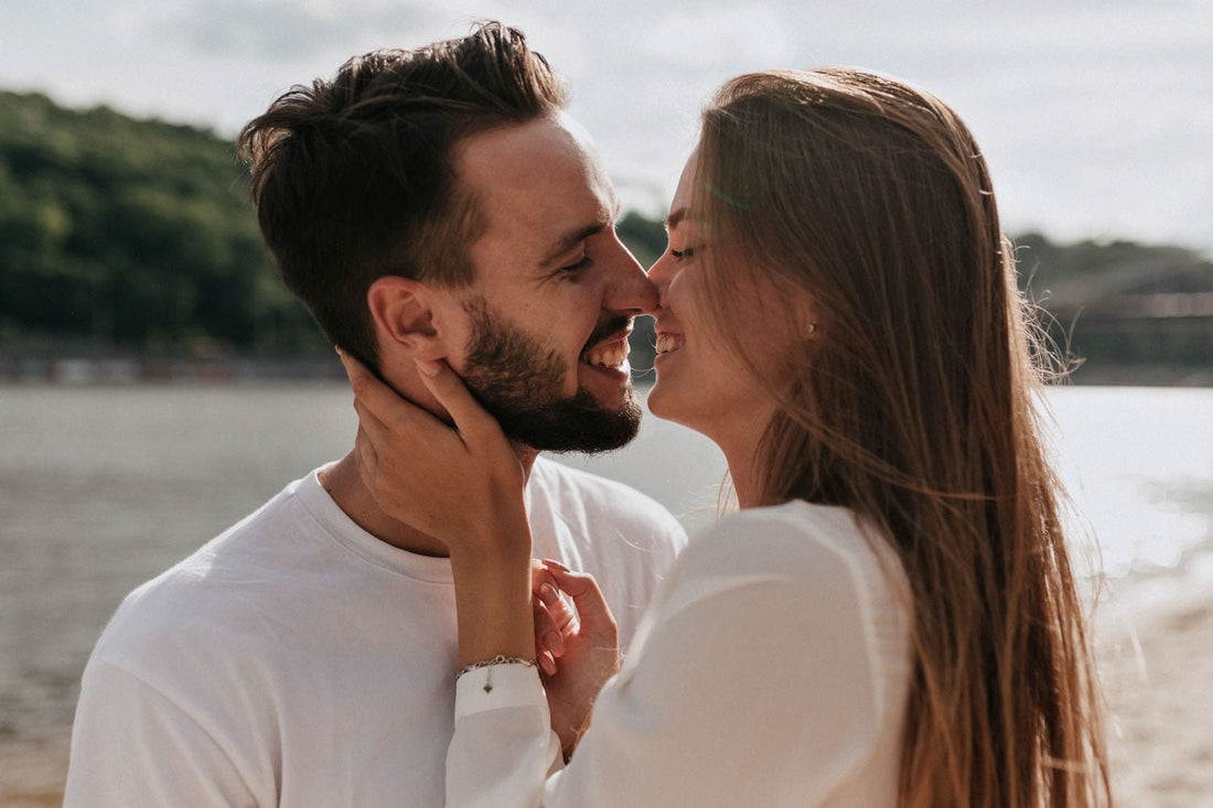 How to Keep Your Independence and Stay Connected with Your Partner - Joyful Couple
