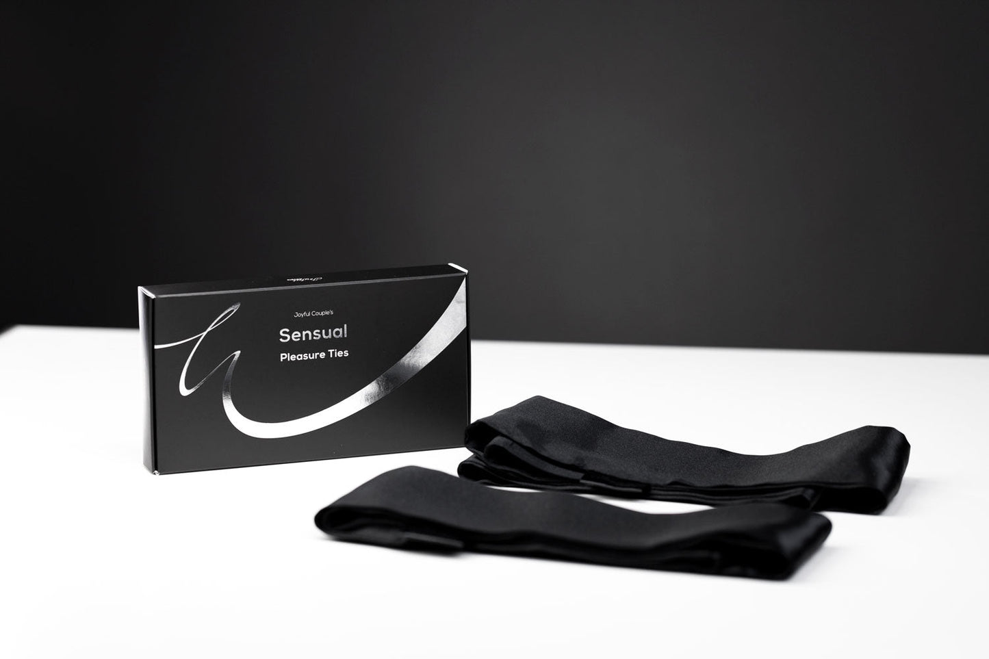 Sensual Pleasure Ties - Joyful Couple